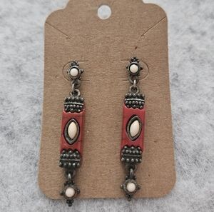 Vintage Red Cream Rectangle Dangle Earrings With Dark‎ Silver Tone